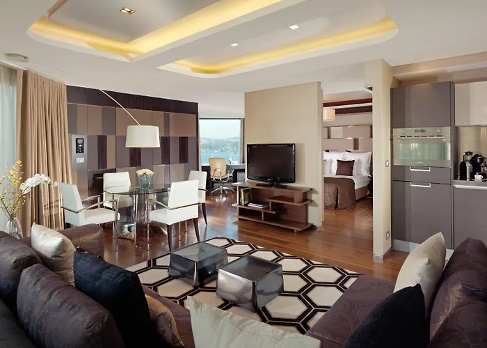 Отель Swissotel The Bosphorus