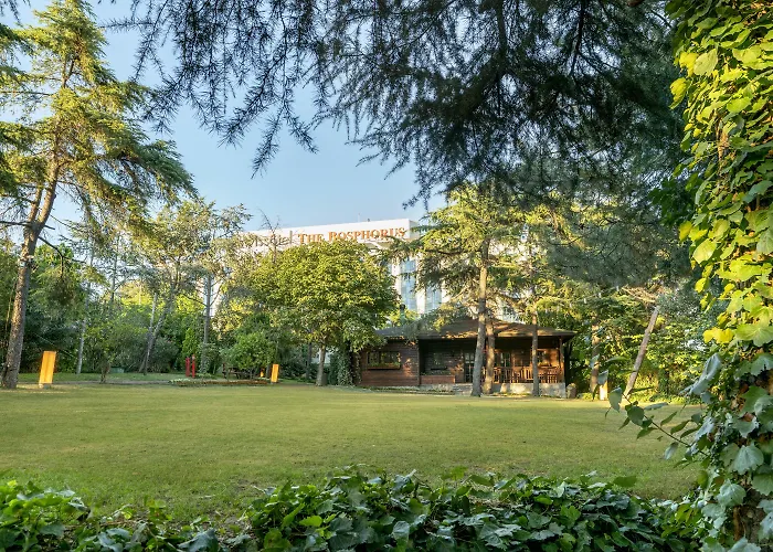 Отель Swissotel The Bosphorus 5*